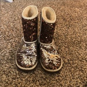 Sequence UGG boots